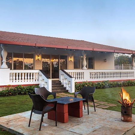 Saffronstays Mariposa By The River Rio, Karjat Eksteriør billede