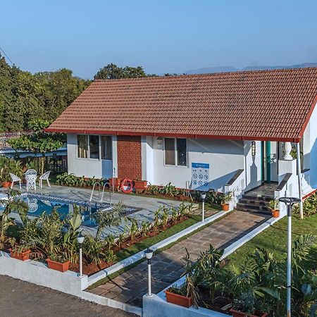 Saffronstays Mariposa By The River Rio, Karjat Eksteriør billede